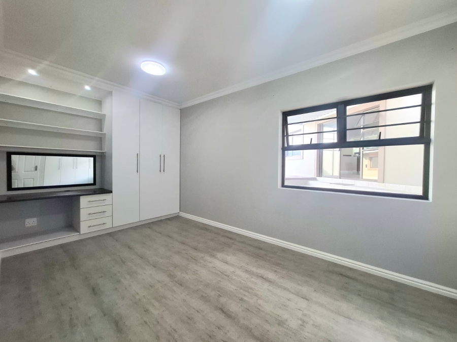 6 Bedroom Property for Sale in Dorchester Heights Eastern Cape